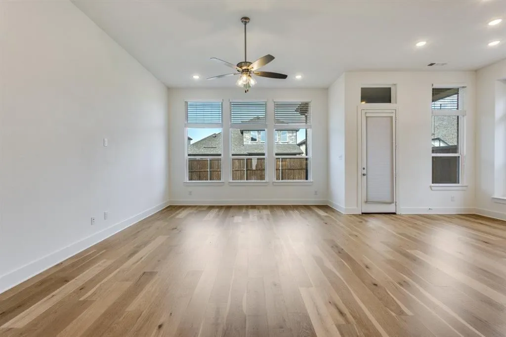 1704 Hydrangea Lane