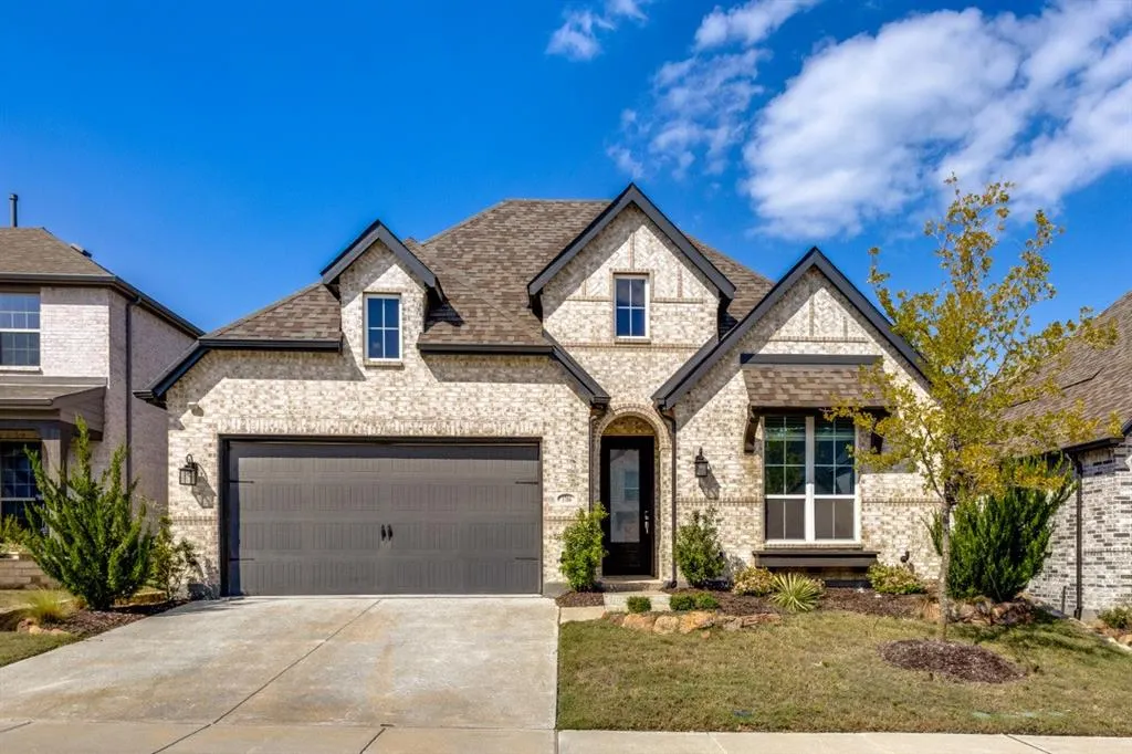 1704 Hydrangea Lane