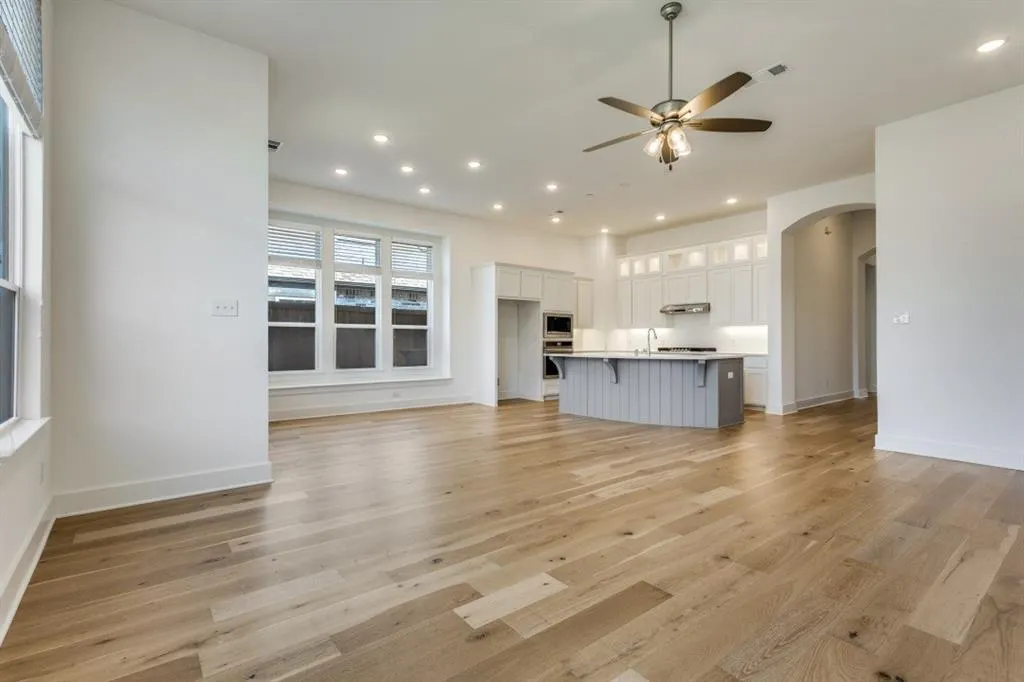 1704 Hydrangea Lane