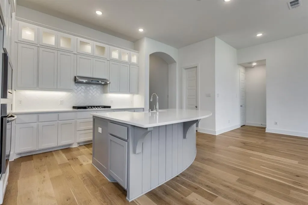 1704 Hydrangea Lane