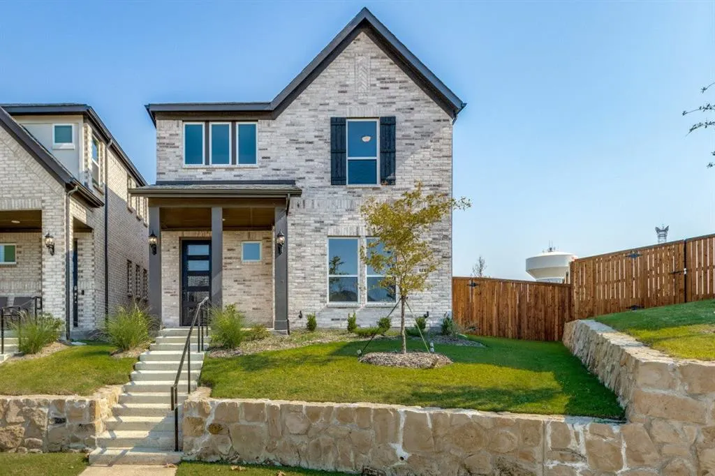 11692 Chepstow Crescent Court