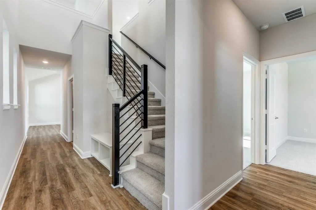 11692 Chepstow Crescent Court