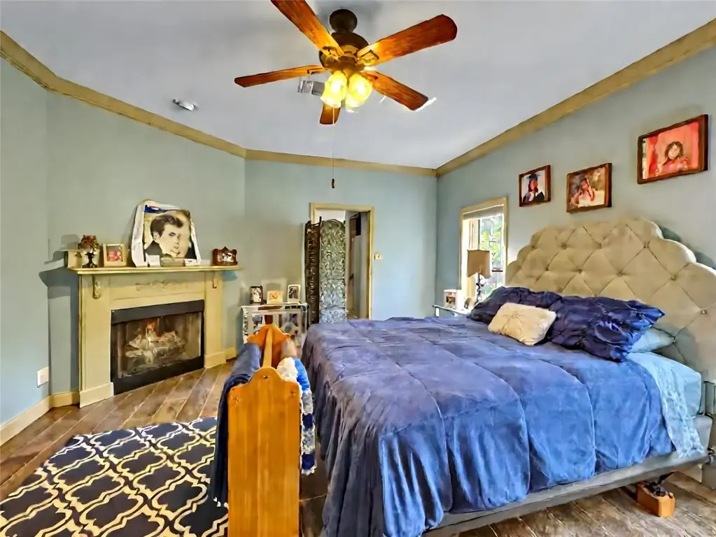 6565 Rockridge