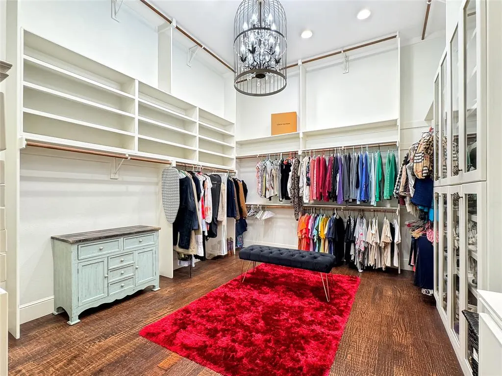 6565 Rockridge
