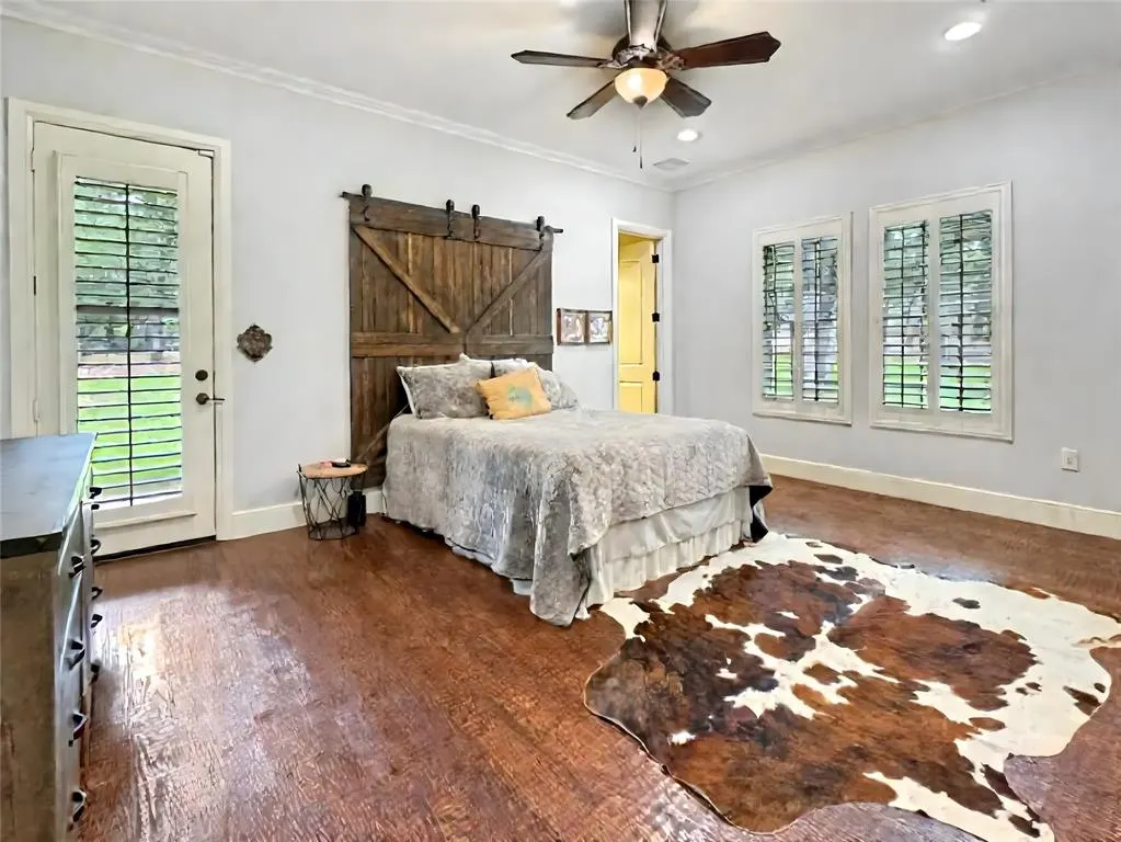 6565 Rockridge