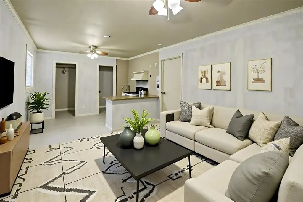 6565 Rockridge