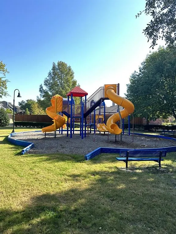 9417 Katrina Path