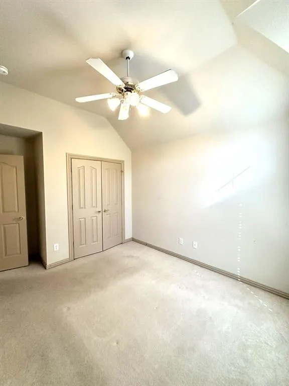 9417 Katrina Path