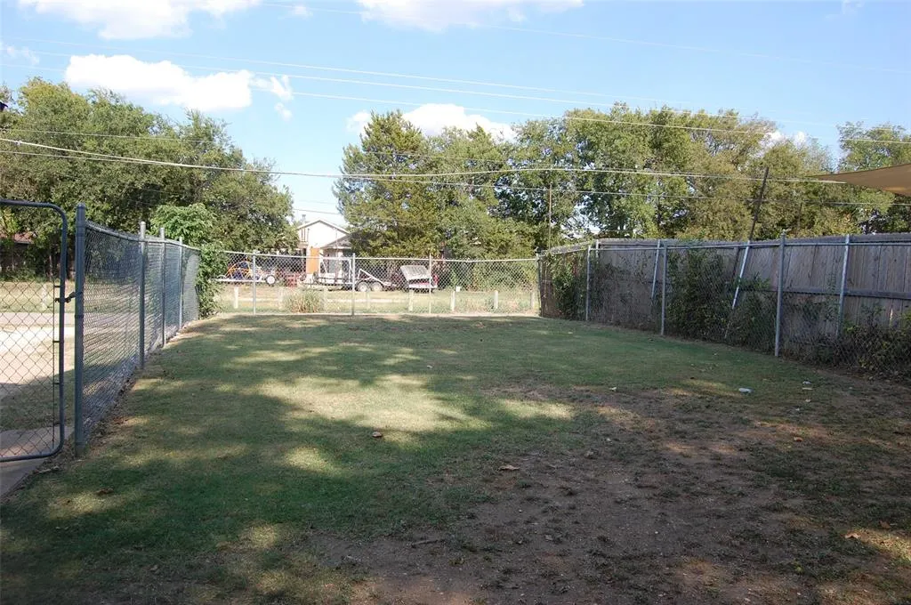1808 Western Park Drive