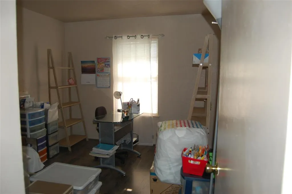 1808 Western Park Drive