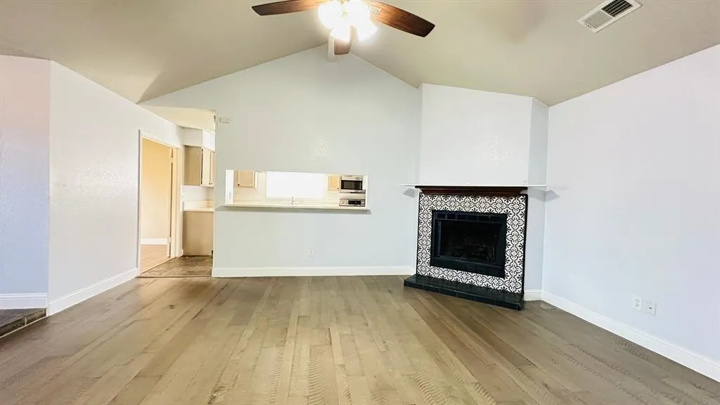 813 Sandhurst Drive