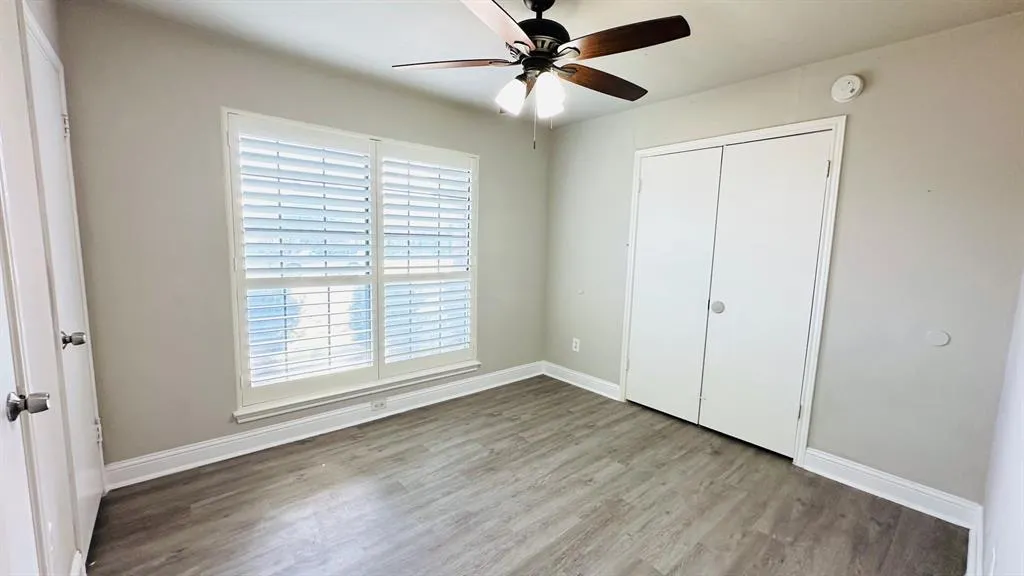 813 Sandhurst Drive