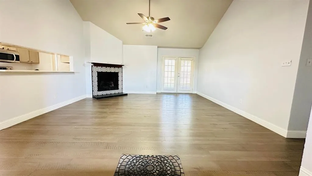 813 Sandhurst Drive