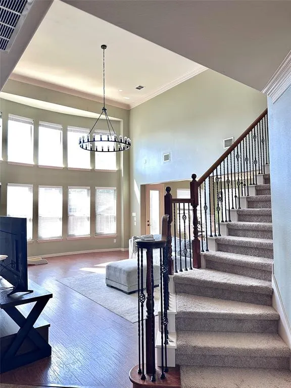 941 Nightingale Drive