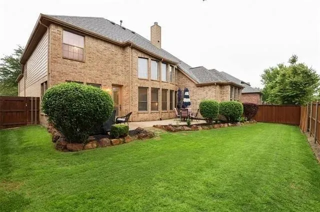941 Nightingale Drive