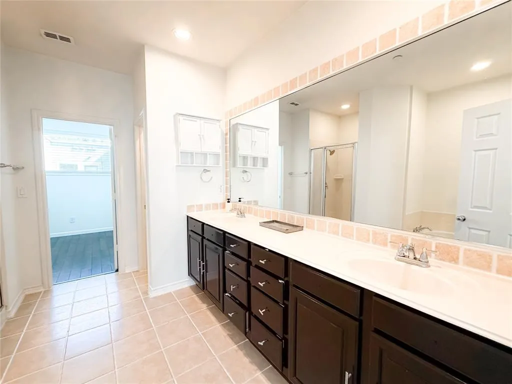 4121 Mckinney, #30