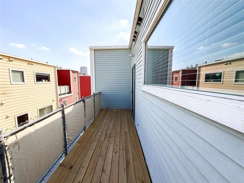 4121 Mckinney, #30