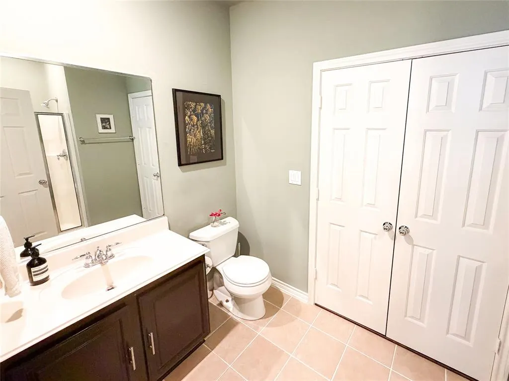 4121 Mckinney, #30
