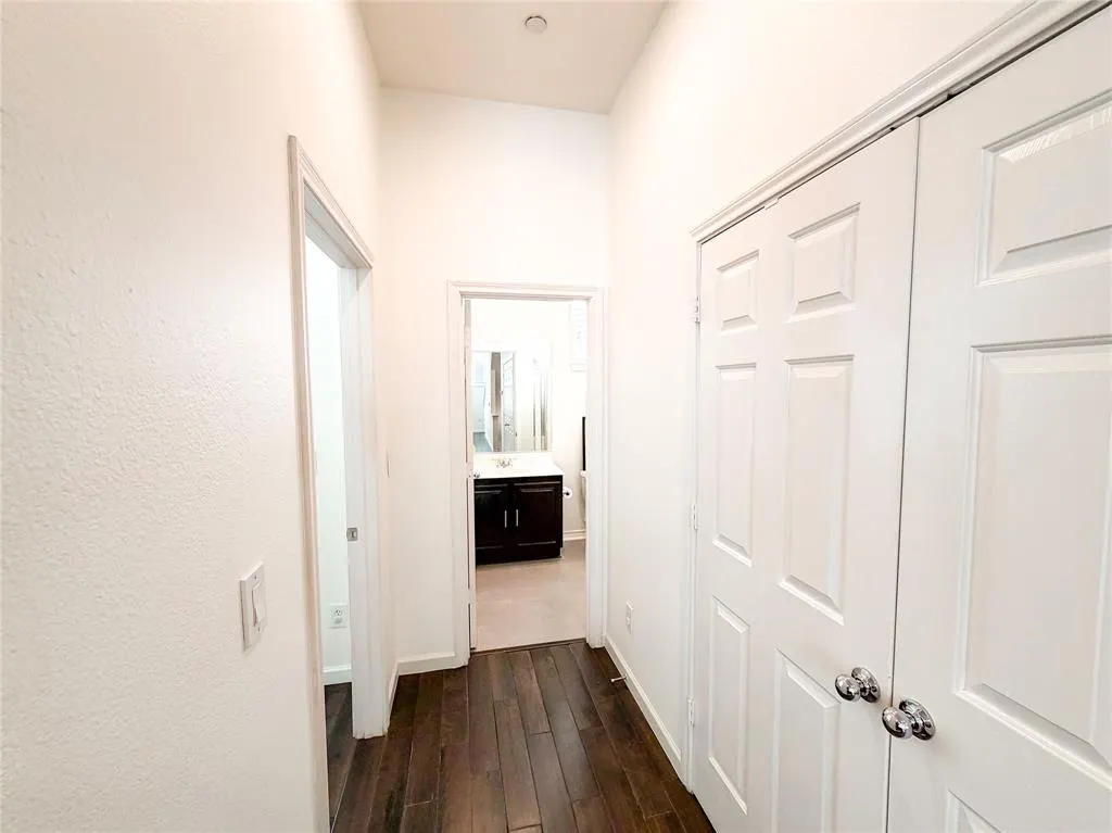 4121 Mckinney, #30
