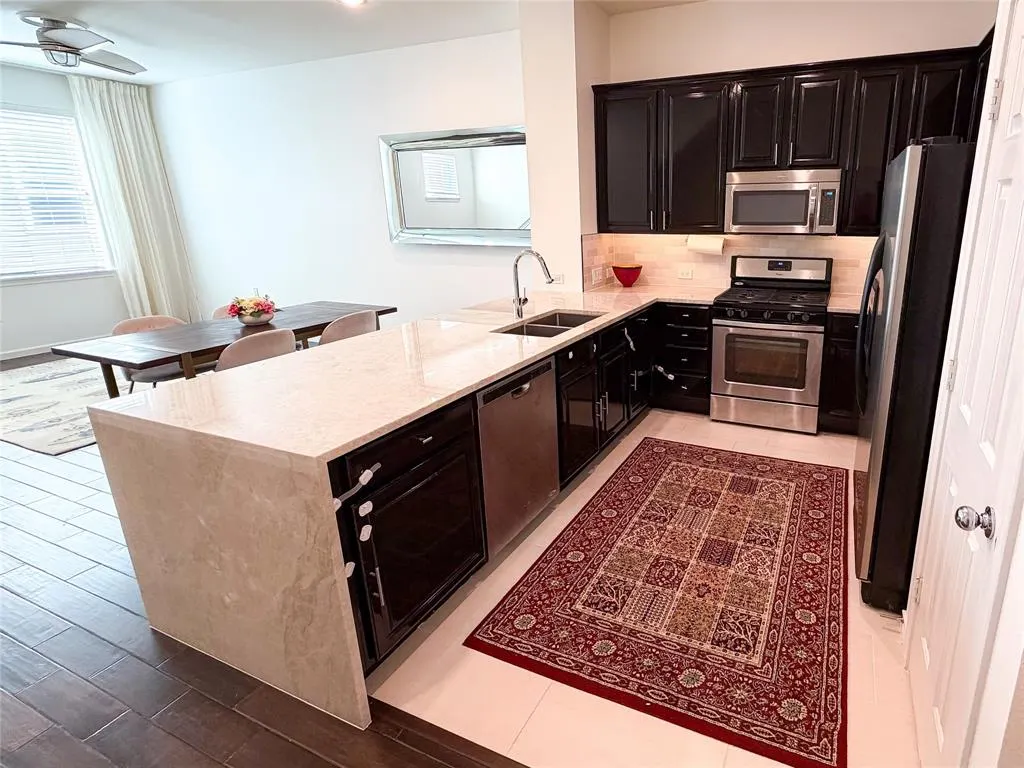 4121 Mckinney, #30