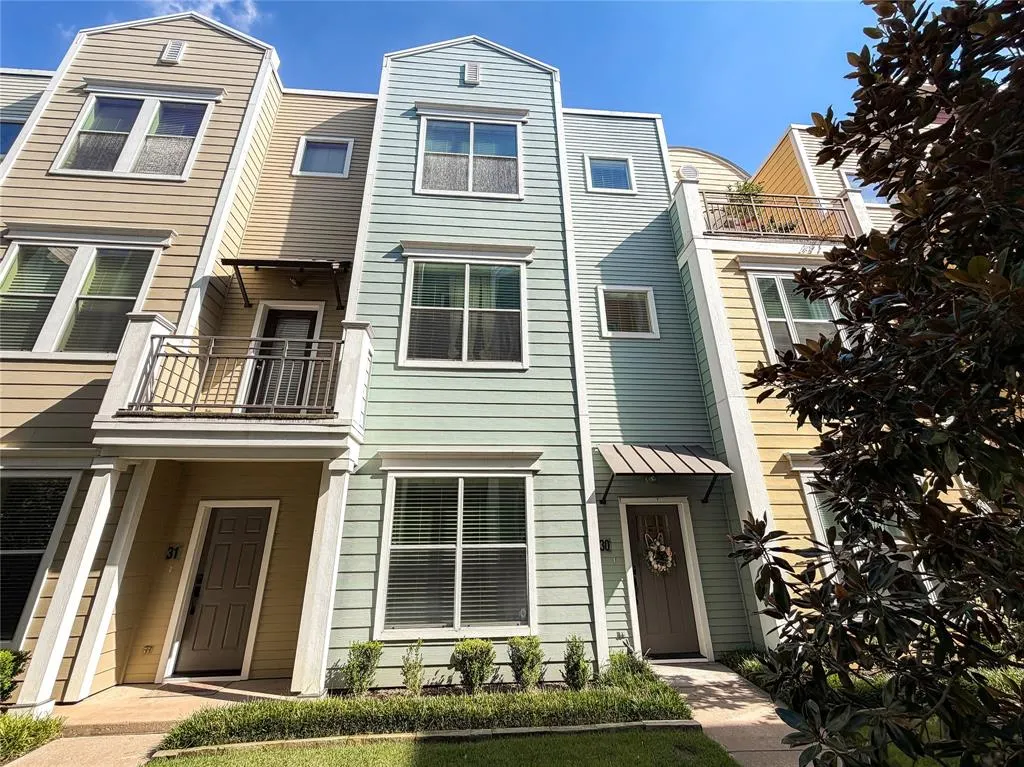 4121 Mckinney, #30