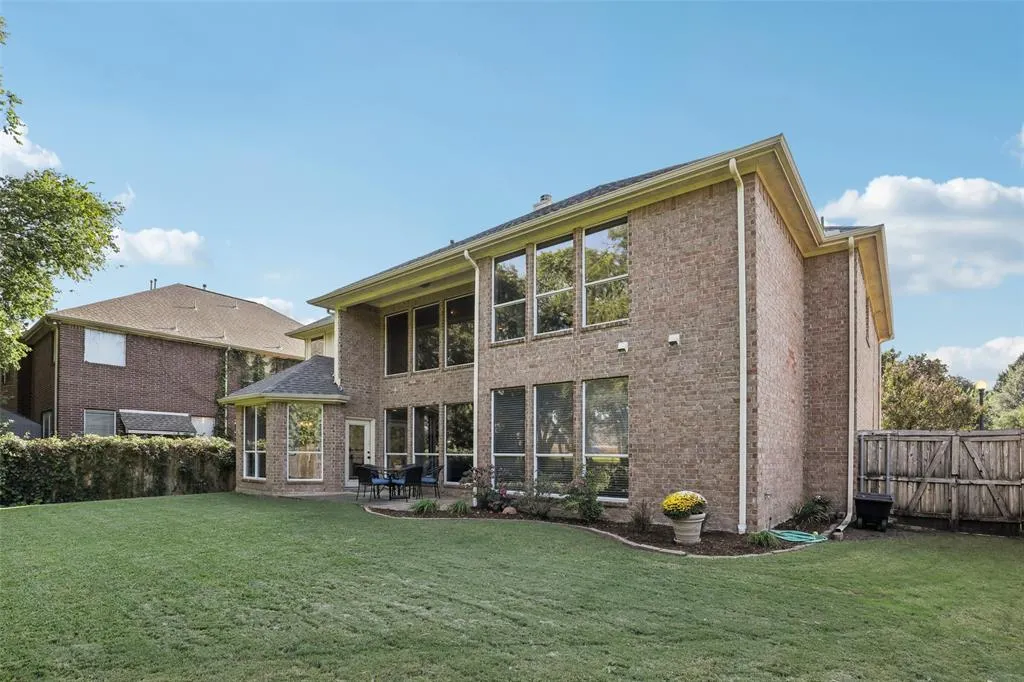 9212 Longview Drive