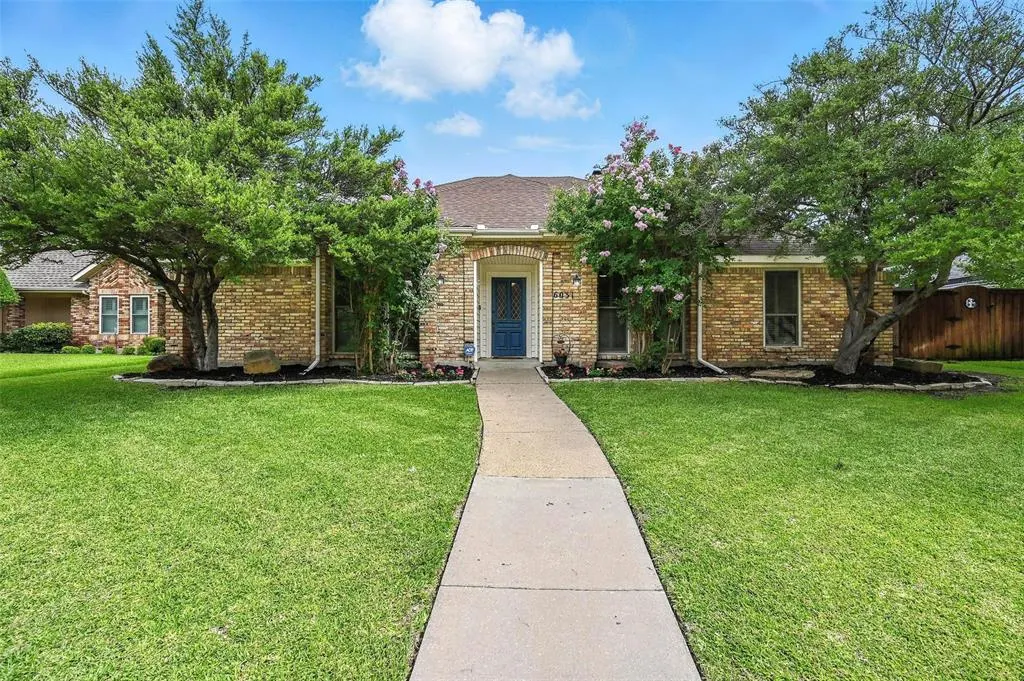 6031 White Rose Trail
