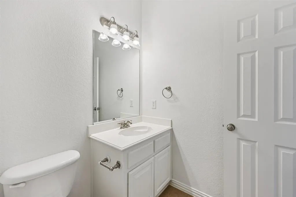 11295 Apple Valley Drive