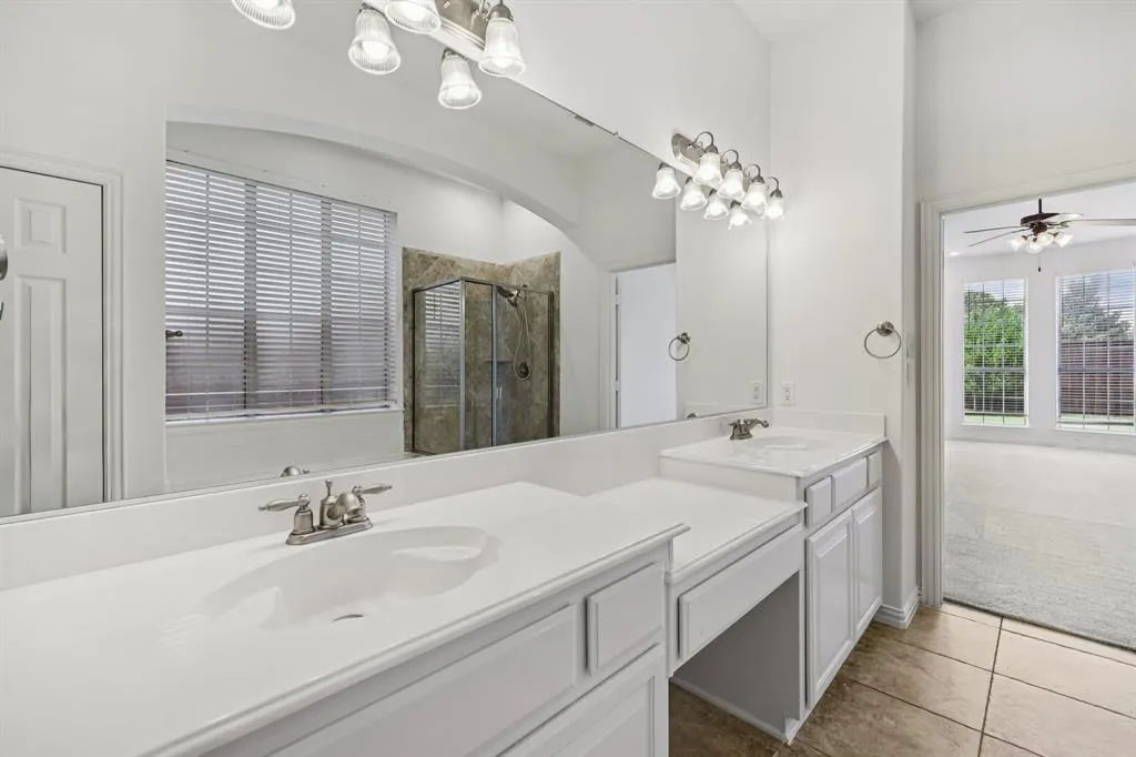 11295 Apple Valley Drive