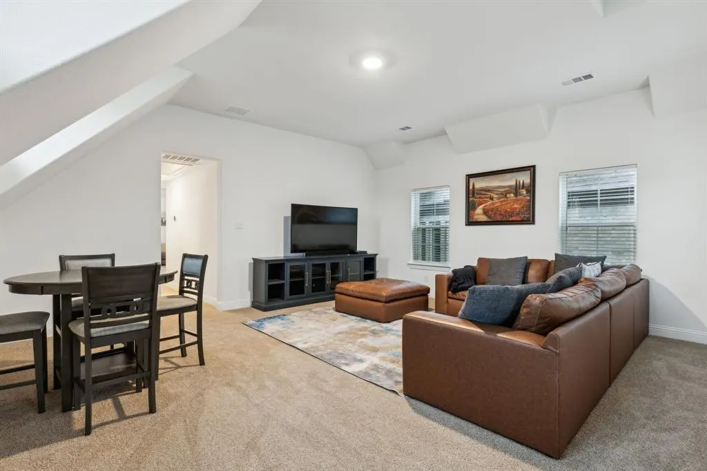 1520 Rough Rider Court