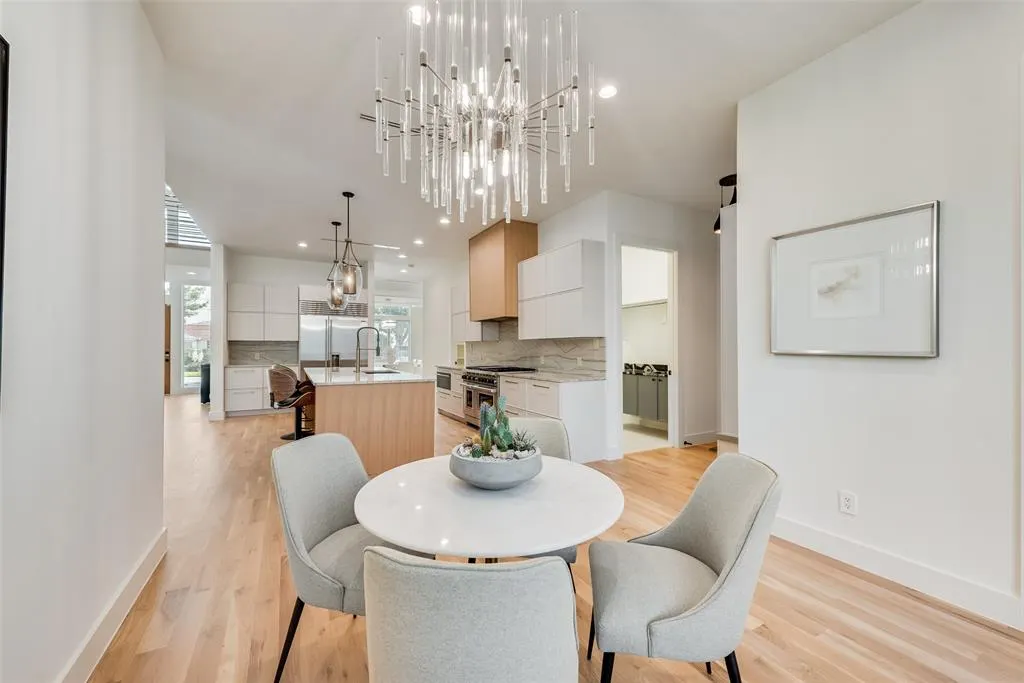 6411 Royal Lane