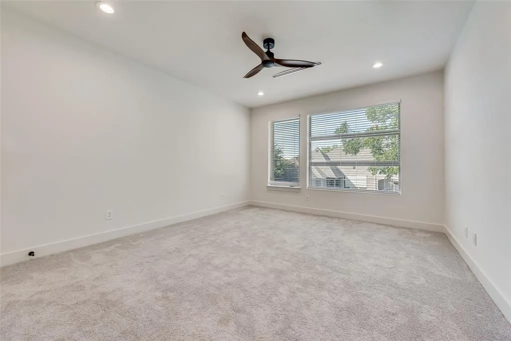 6411 Royal Lane