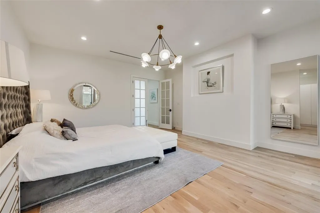 6411 Royal Lane