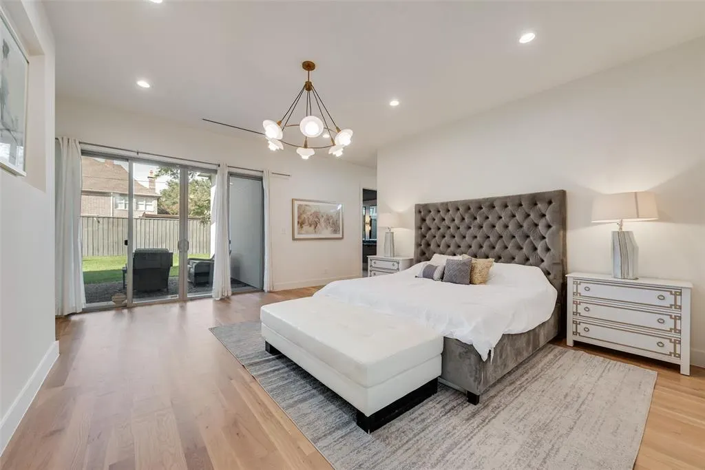 6411 Royal Lane