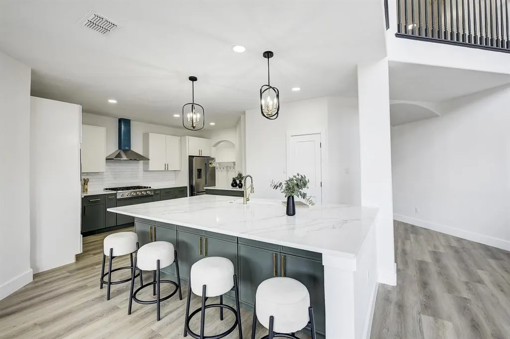 1616 Sweetbay Drive