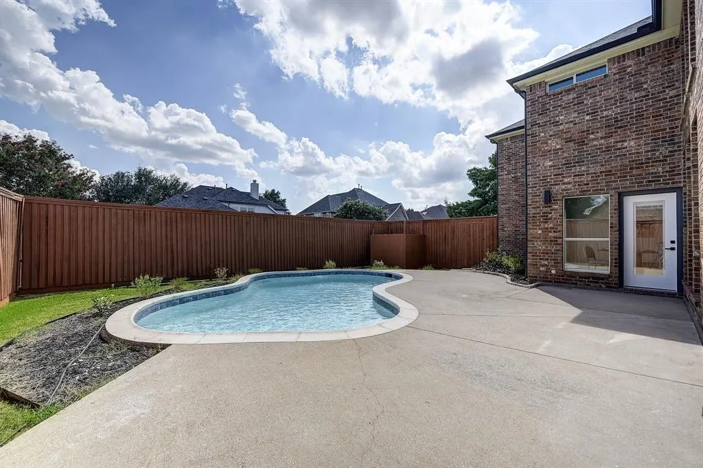 1616 Sweetbay Drive