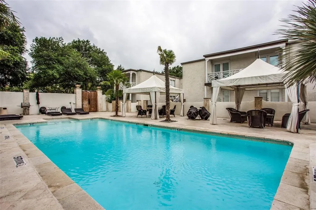 5937 E University Boulevard, #227