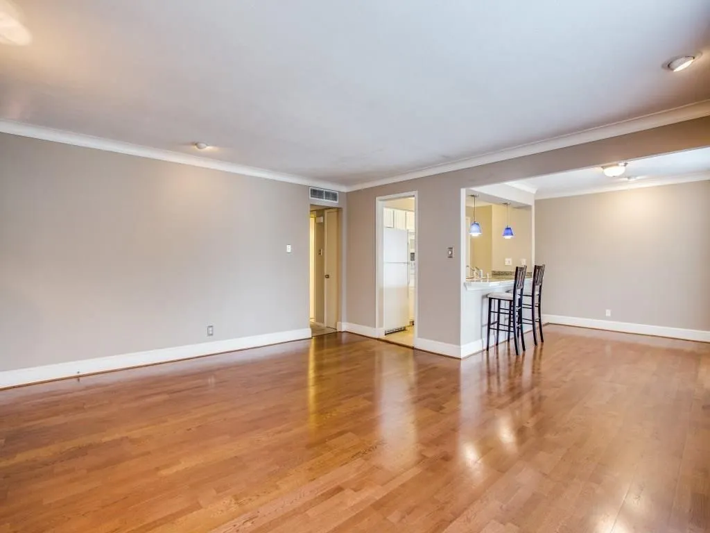 5937 E University Boulevard, #227