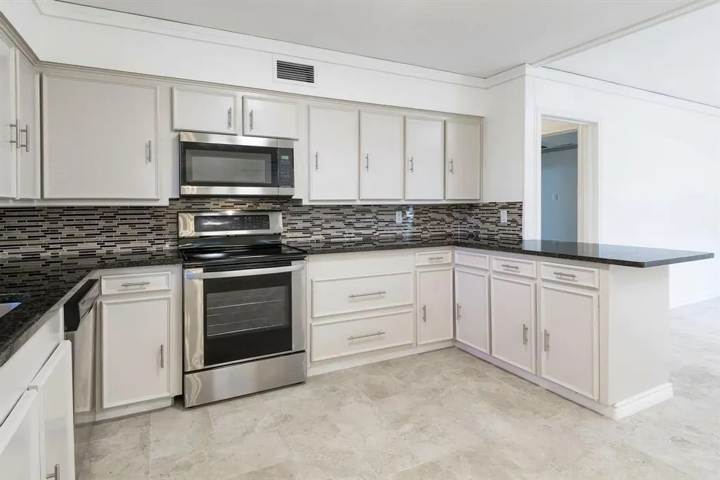 7709 Village Trail Drive