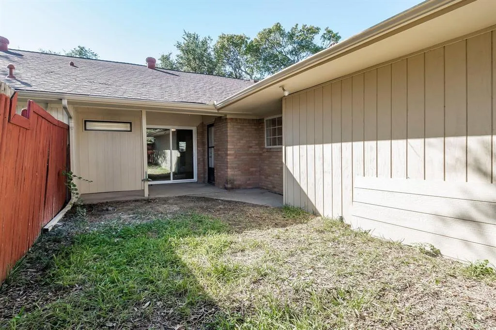 7709 Village Trail Drive