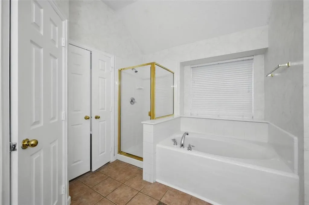 4416 Heath Court