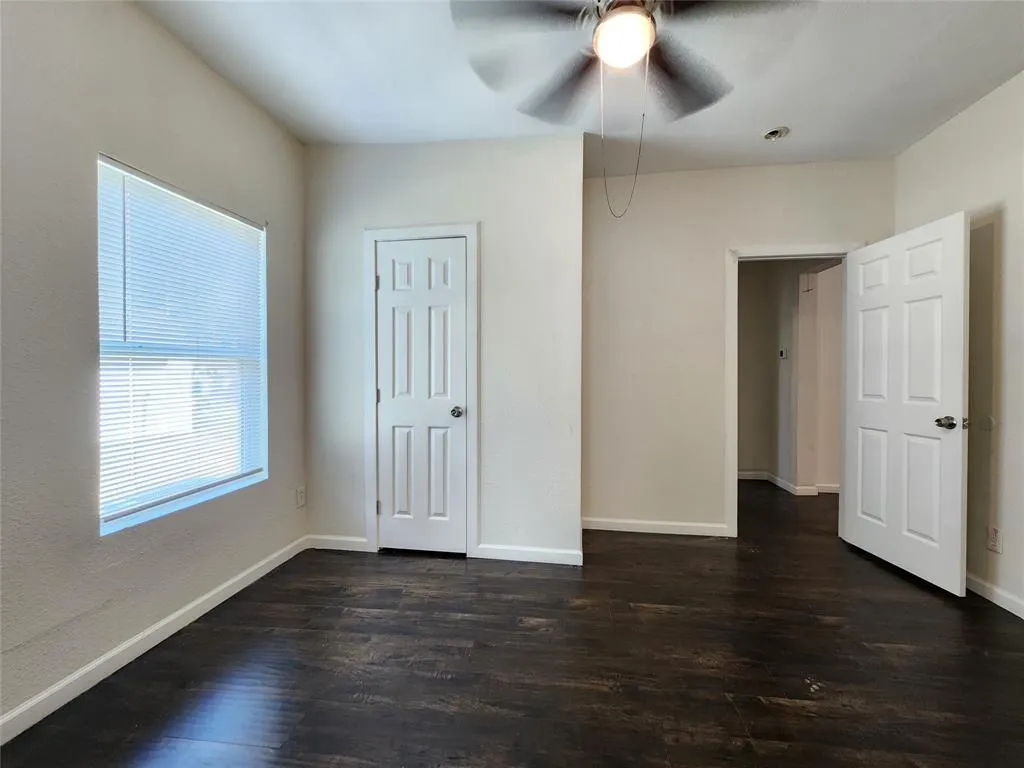 2545 Metropolitan Avenue