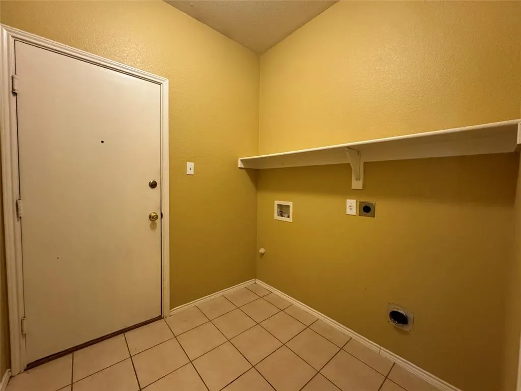 3133 Paradise Valley Drive