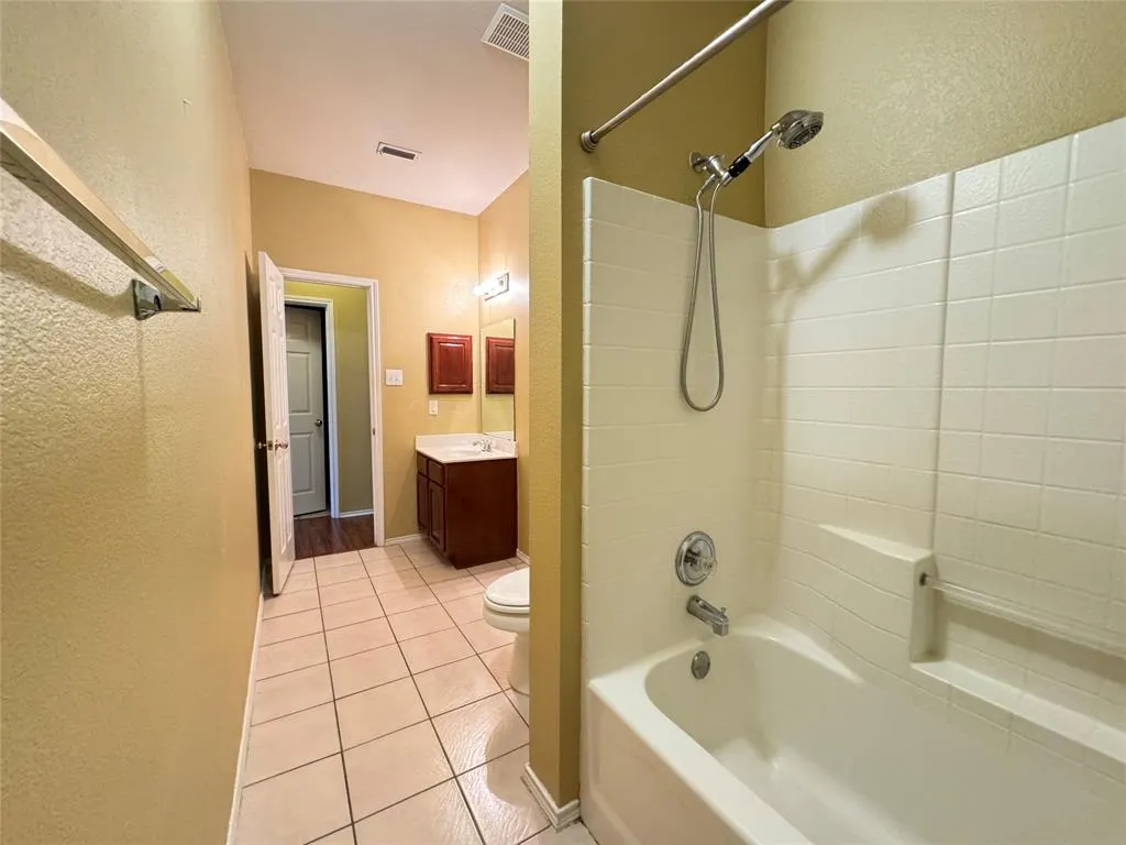 3133 Paradise Valley Drive