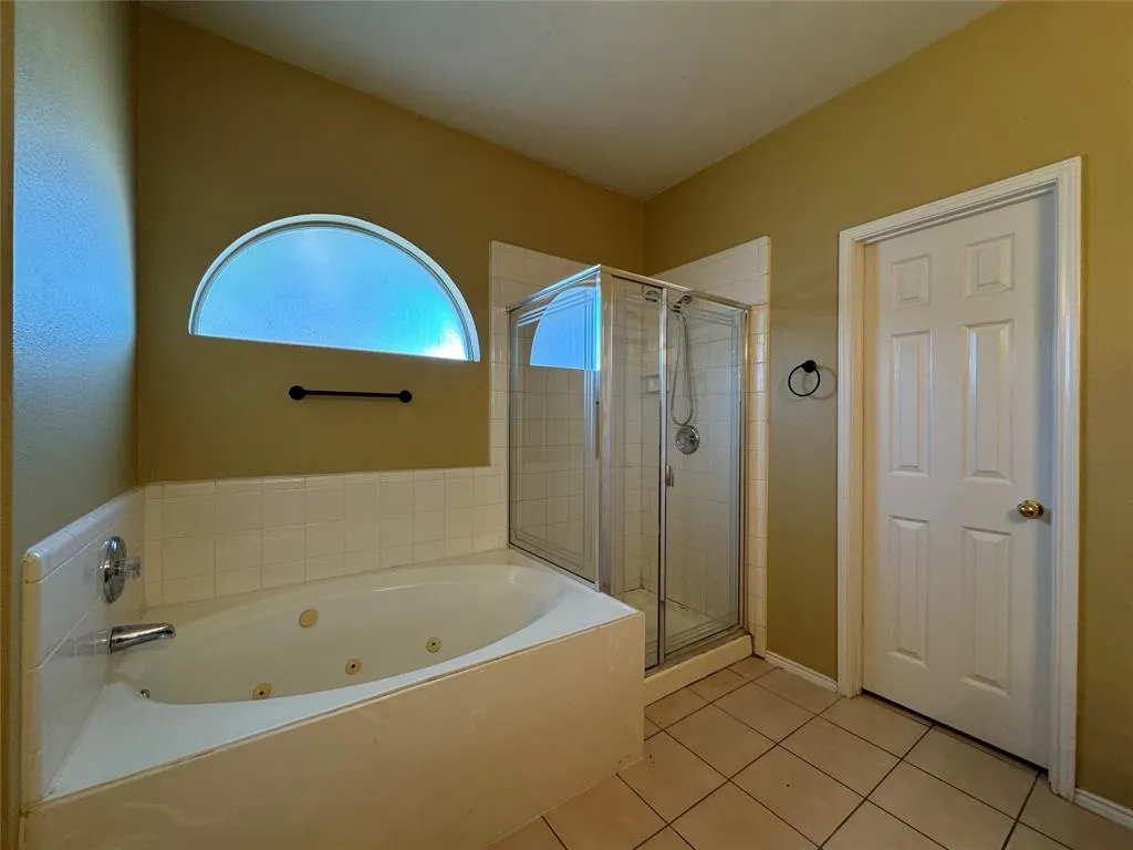 3133 Paradise Valley Drive