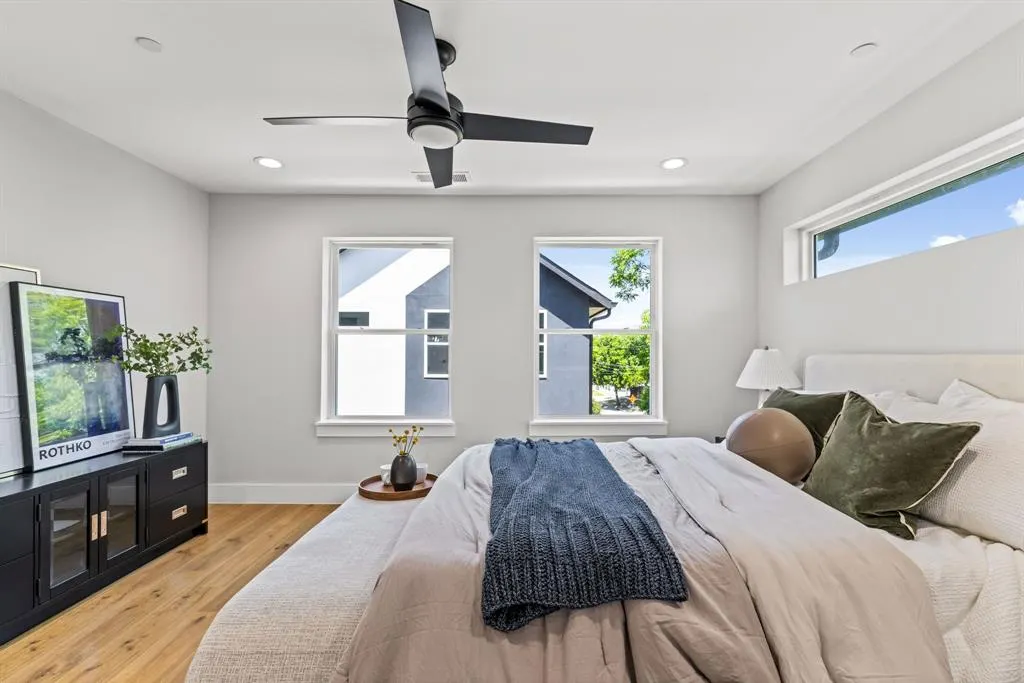 4709 Virginia Avenue, #1