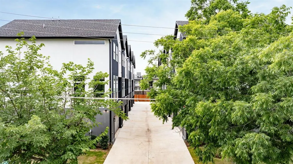 4709 Virginia Avenue, #1