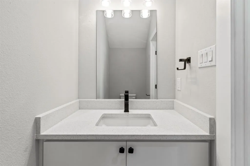 4709 Virginia Avenue, #1