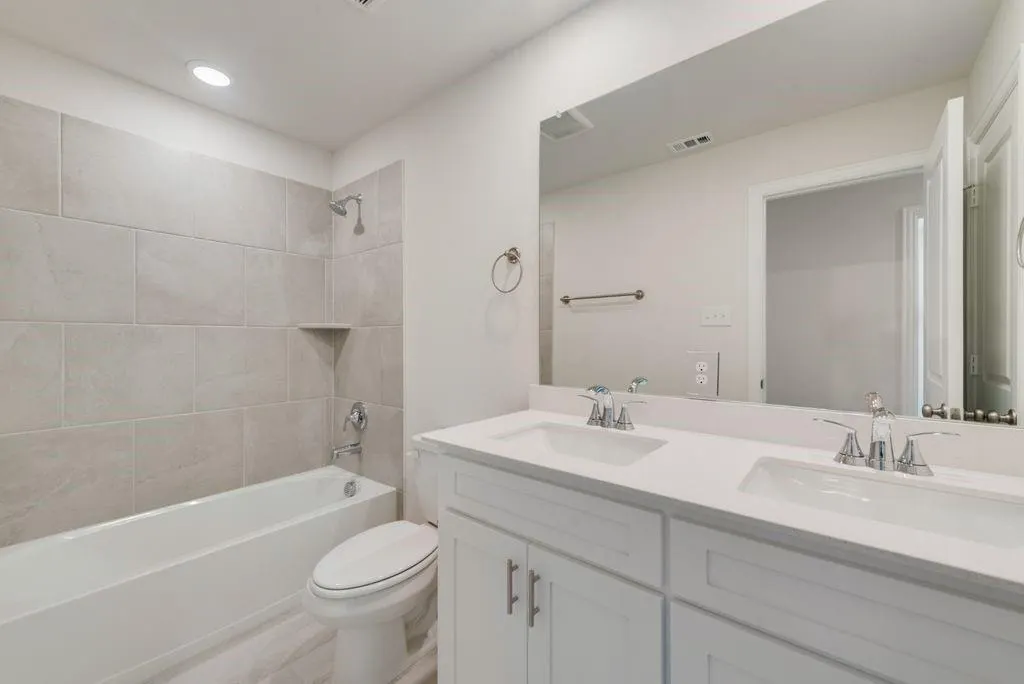 717 Amenduni Lane
