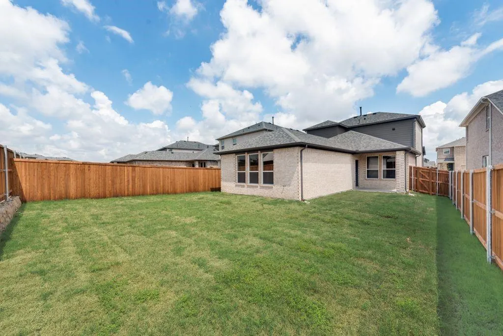 717 Amenduni Lane